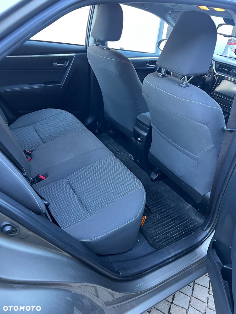 Toyota Corolla 1.6 Comfort - 6