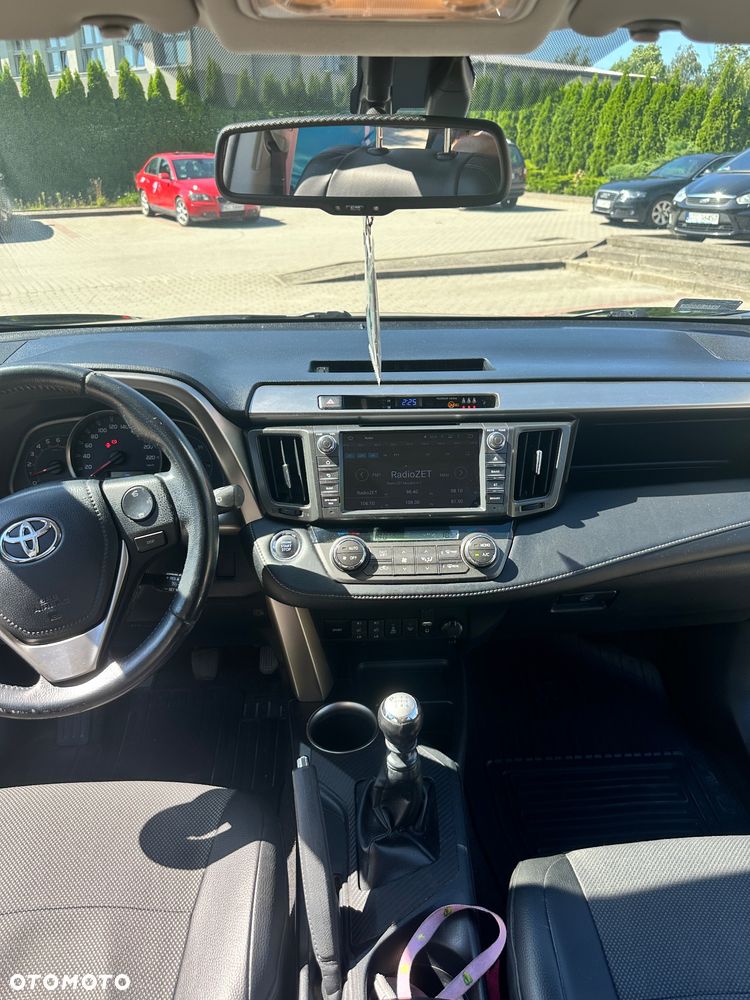Toyota RAV4 2.0 D-4D Active - 19