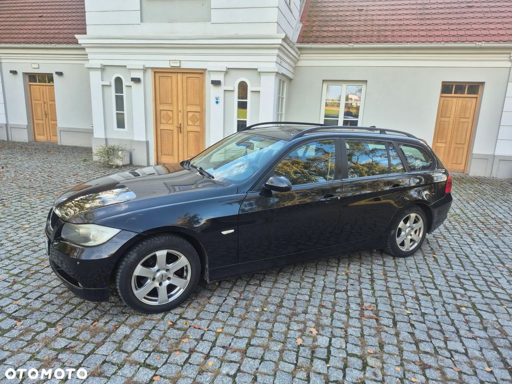 BMW Seria 3 318i - 15