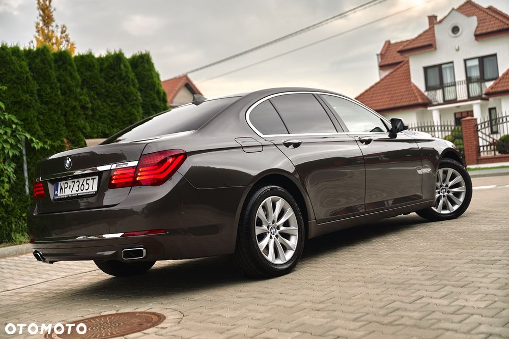 BMW Seria 7 750d xDrive - 2