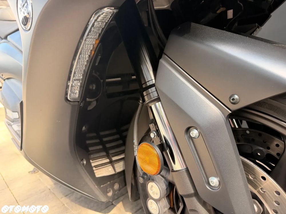 Yamaha Tmax - 32