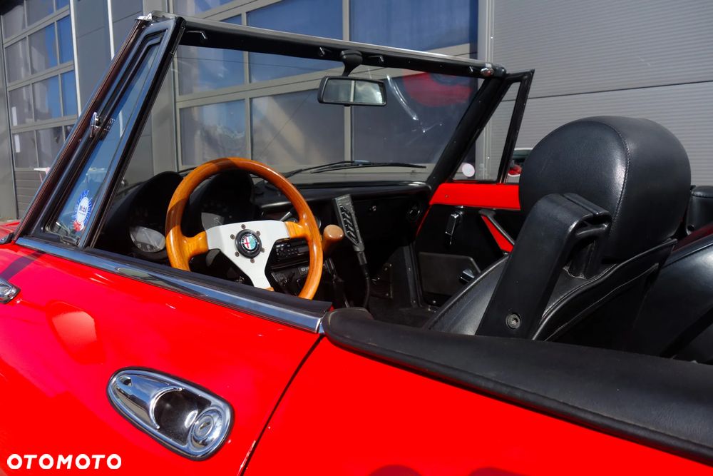 Alfa Romeo Spider - 16