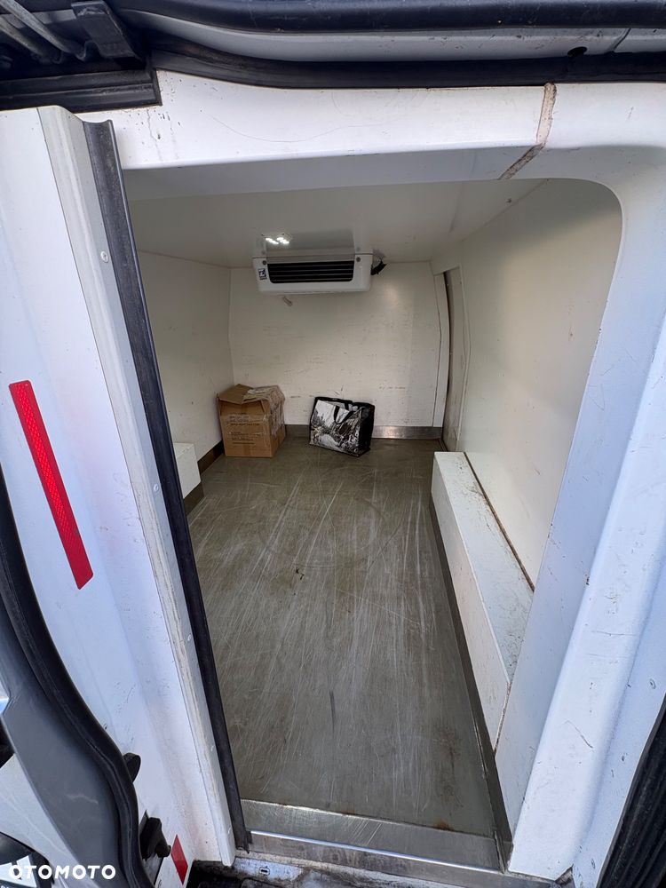 Mercedes-Benz Vito - 3