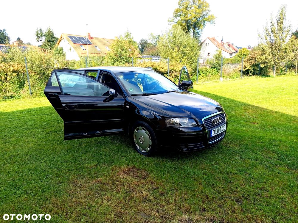 Audi A3 Sportback 1.6 Ambiente - 11