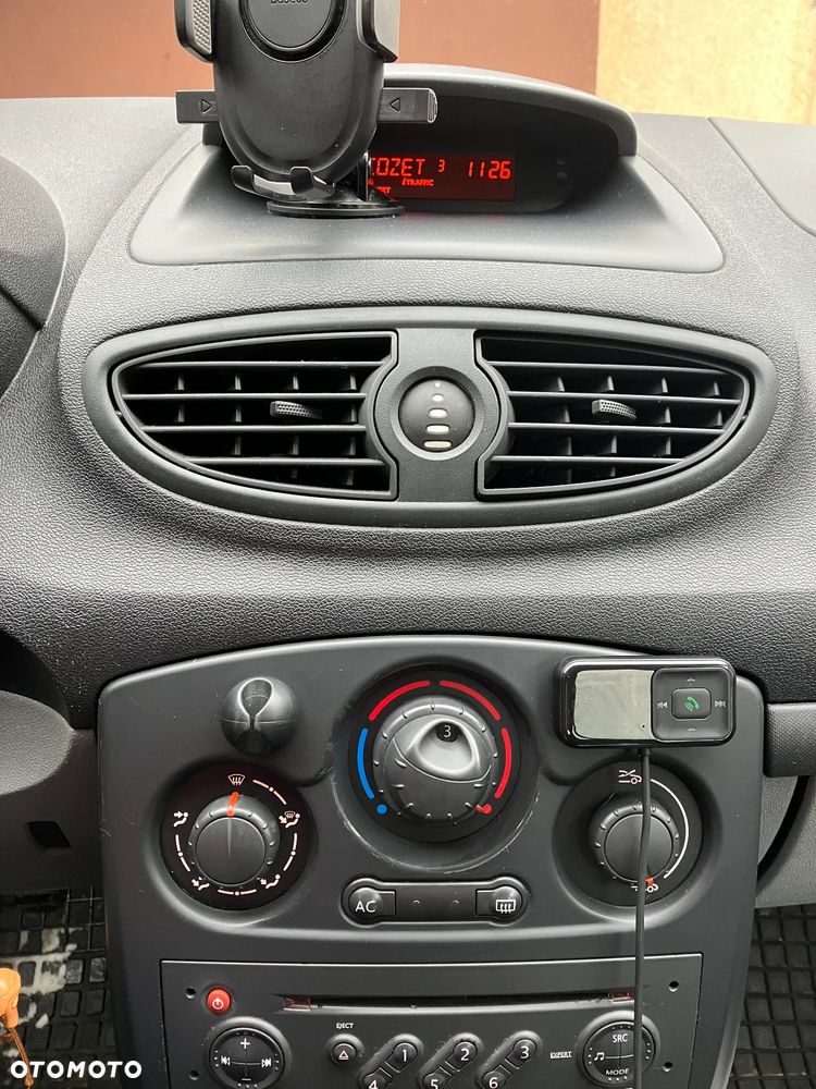 Renault Clio 1.2 16V Authentique - 5