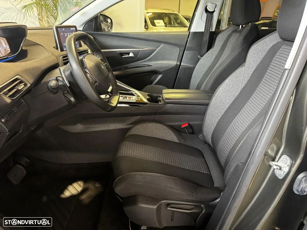 Peugeot 3008 1.2 PureTech Allure Pack EAT8 - 24