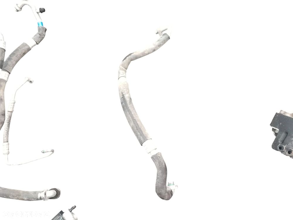 PRZEWODY KLIMATYZACJI HYUNDAI IONIQ ELECTRIC LIFT (2019-2022) 38,3 kWh 136KM 97725-E4100 25670-G7500 - 12