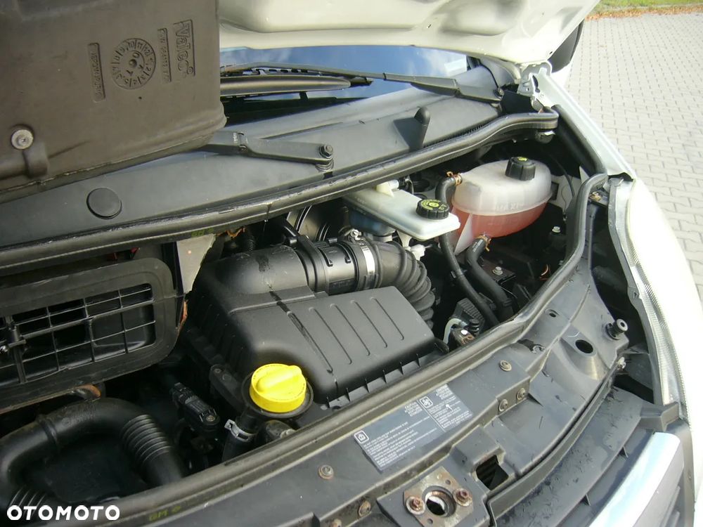 Opel Vivaro - 24