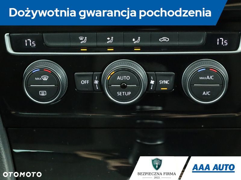 Volkswagen Golf Variant - 11