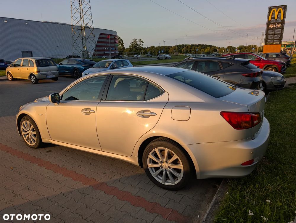 Lexus IS 220 D Prestige - 5