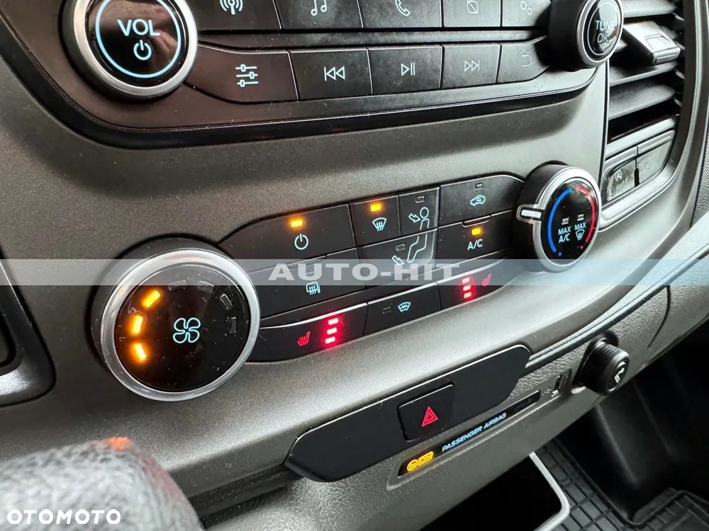 Ford Transit - 25