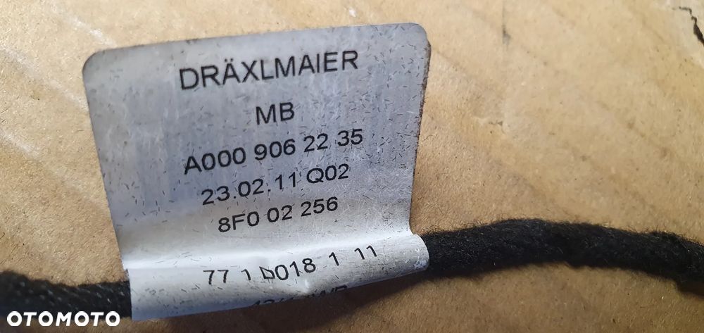Oświetlenie światło podłokietnika Mercedes GL X166 W166 A1666800014 A0009062235 - 7