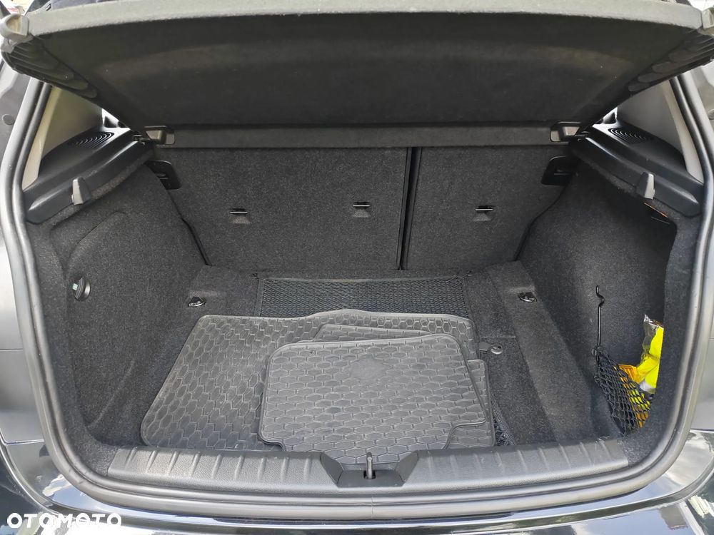 BMW Seria 1 116i - 13