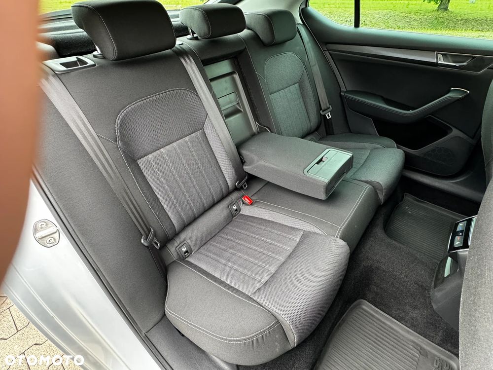 Skoda Superb 2.0 TDI SCR 4x4 Style DSG - 23