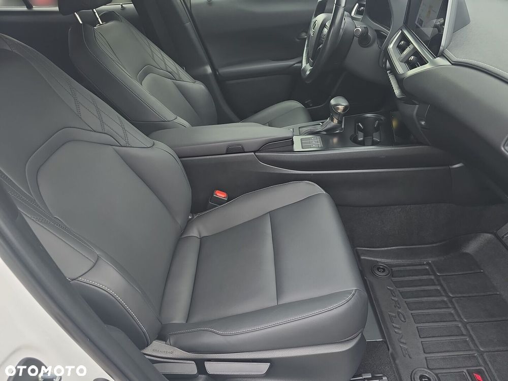 Lexus UX 250h GPF F Sport Design 2WD - 10