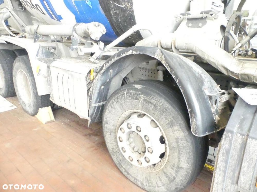 Mercedes-Benz 3240 - 15