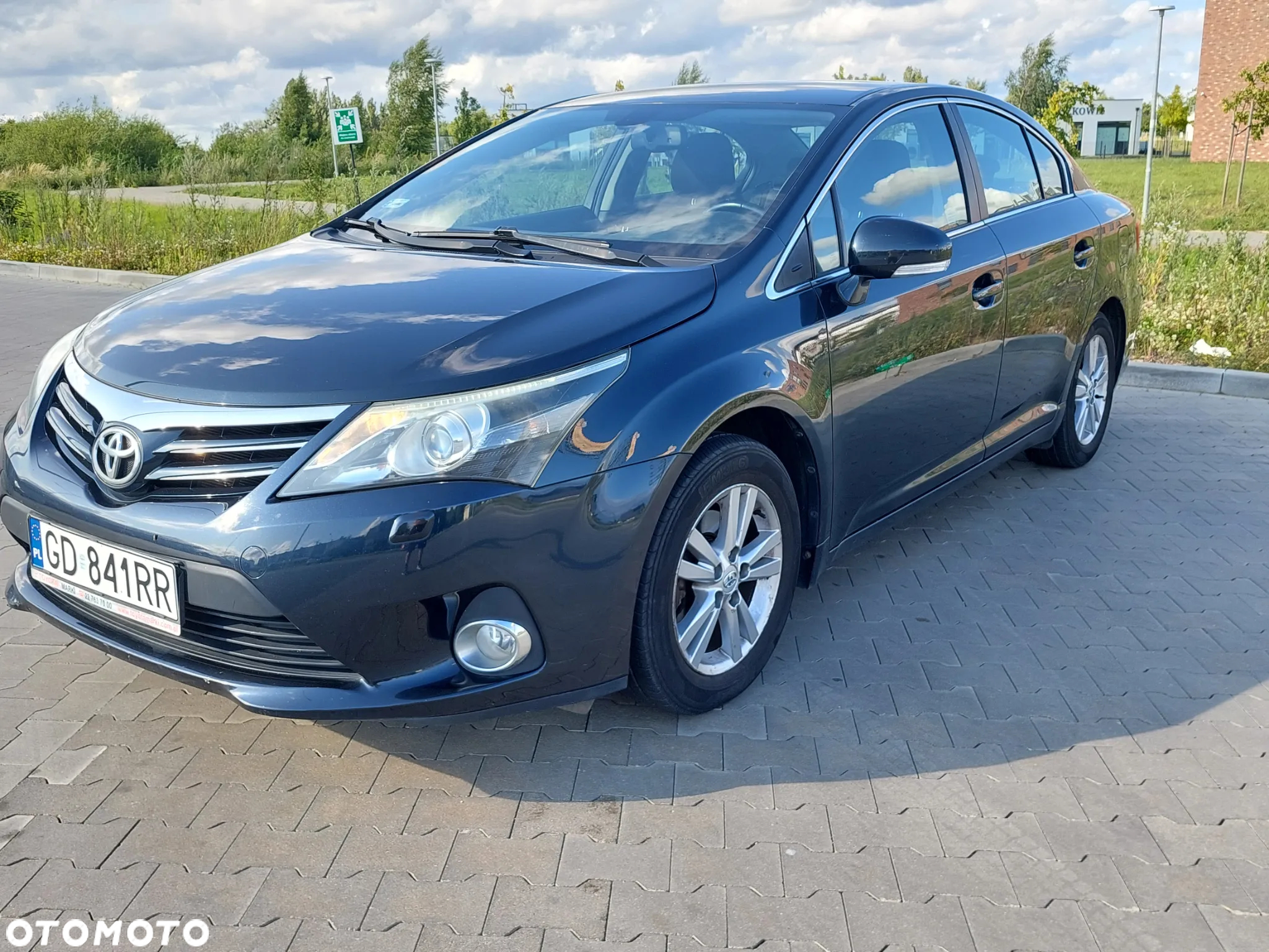 Toyota Avensis 1.8 Active - 13