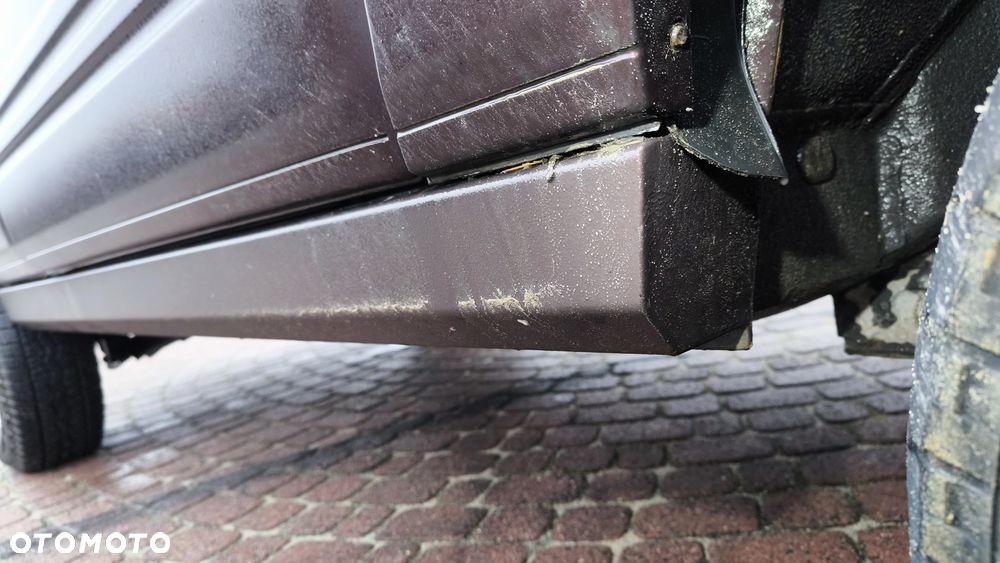 Jeep Grand Cherokee - 11