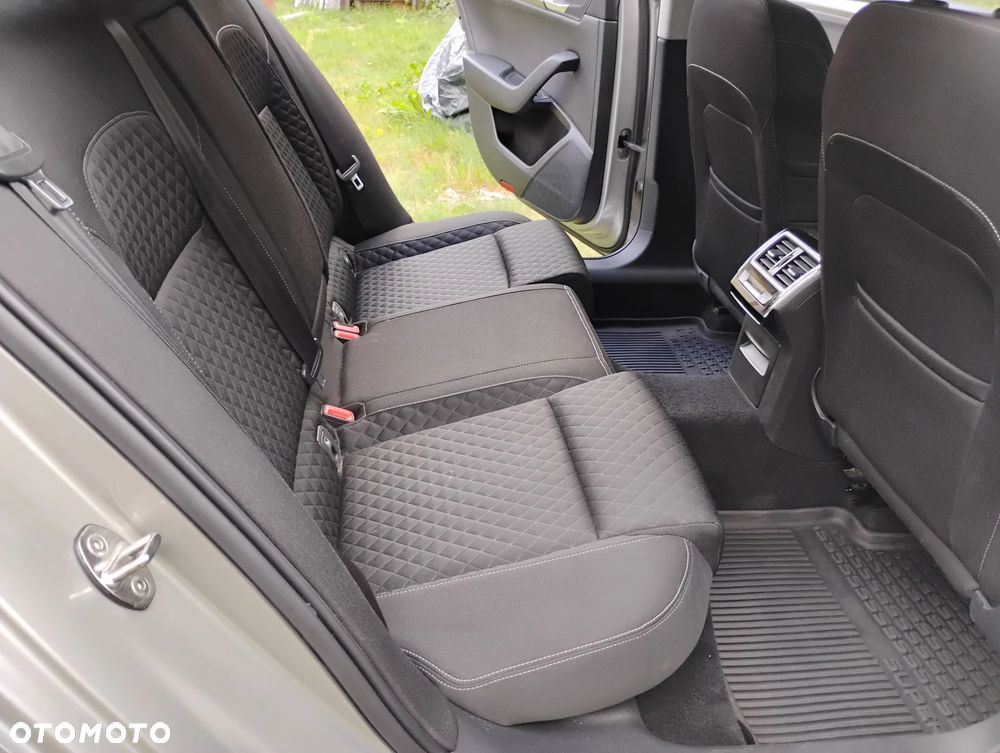 Skoda Superb 2.0 TDI Ambition - 16