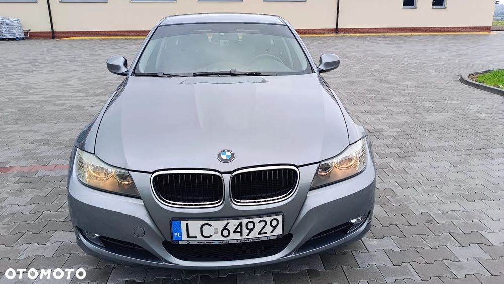 BMW Seria 3 320d DPF - 9