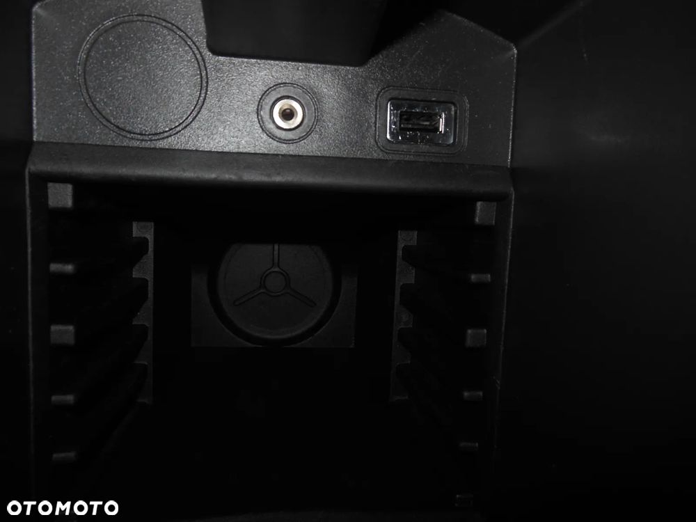 Ford Kuga 2.0 TDCi 4x4 Titanium - 28