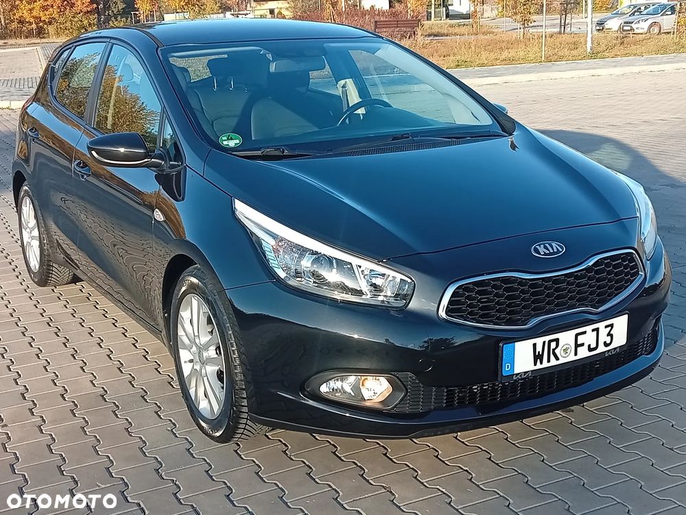 Kia Ceed - 9