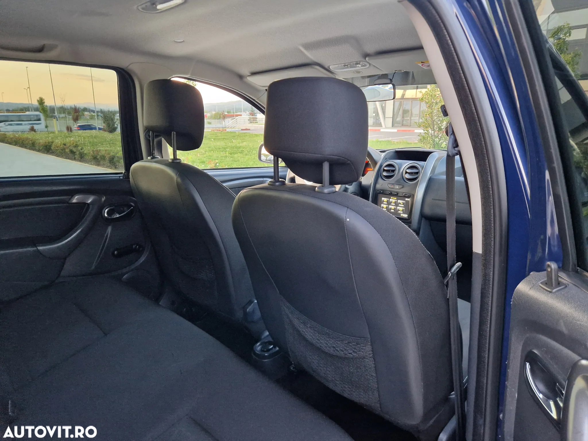 Dacia Duster 1.6 4x2 Laureate - 21