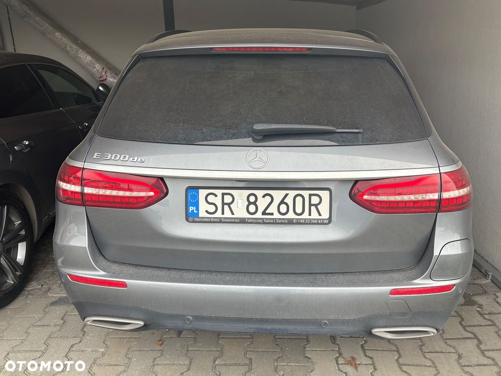Mercedes-Benz Klasa E 300 d T 9G-TRONIC AMG Line - 4
