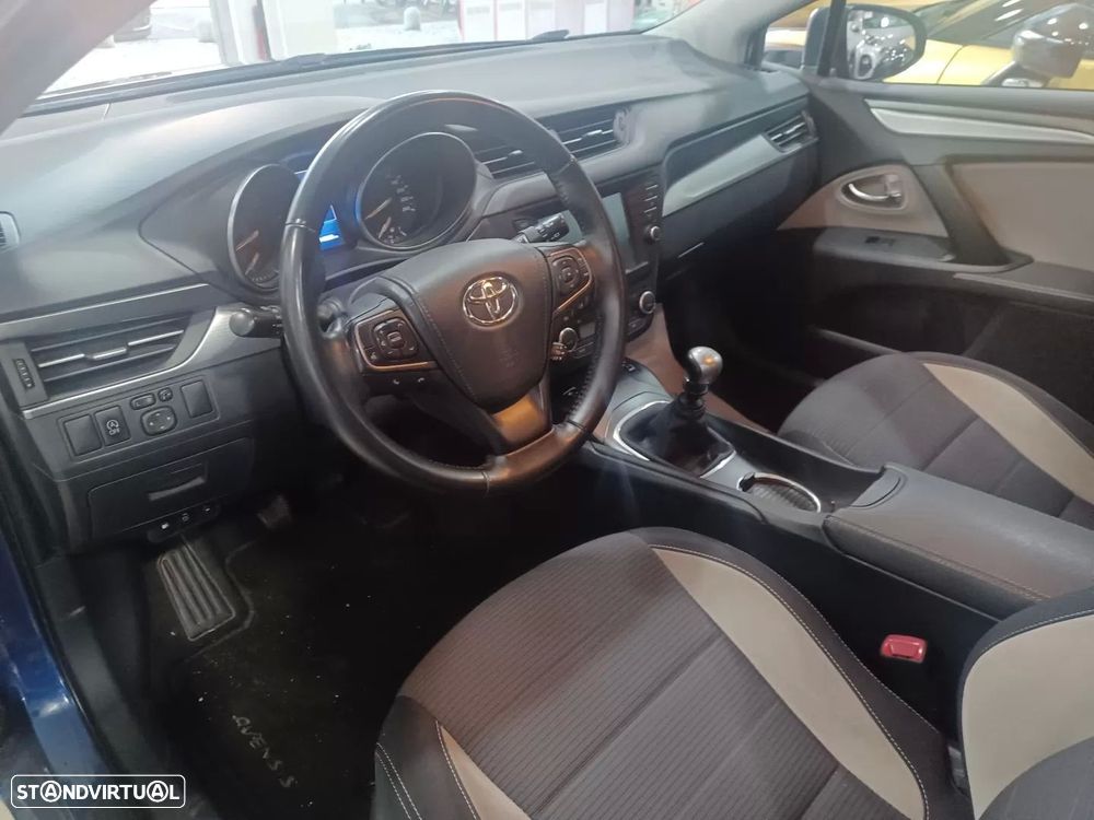 Toyota Avensis 1.6 D-4D Comfort - 7