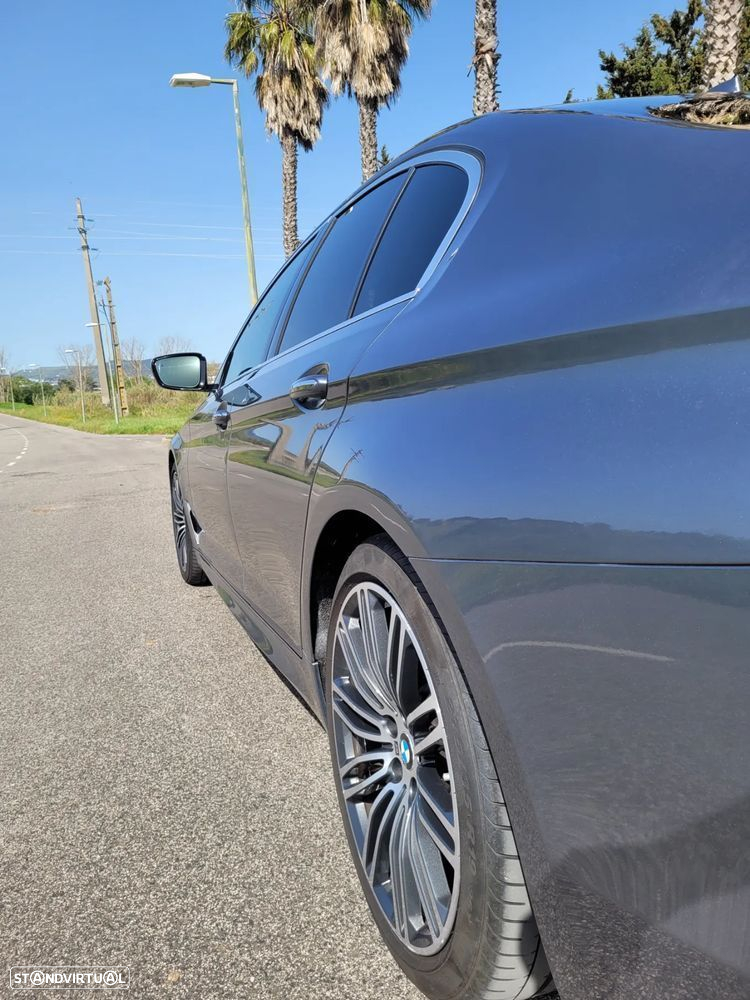 BMW 530 d Pack M Auto - 13