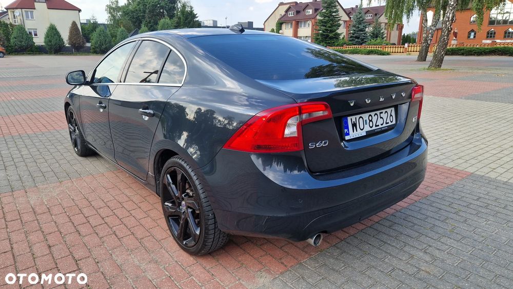 Volvo S60 D3 Momentum - 5
