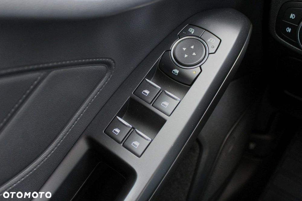 Ford Focus 1.0 EcoBoost Connected - 28