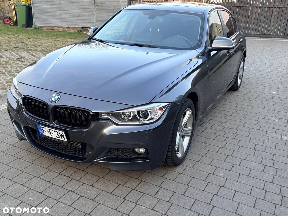 BMW Seria 3 328i xDrive Luxury Line - 9