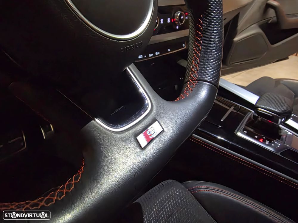 Audi A4 Avant 35 TDI S line S tronic - 13