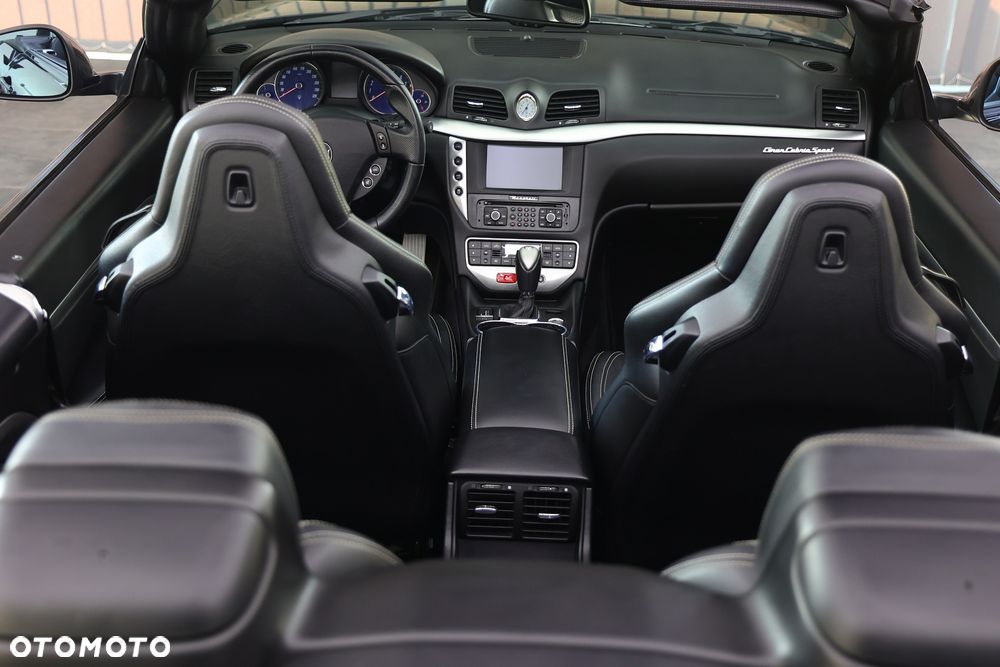 Maserati GranCabrio MC Centenario - 16