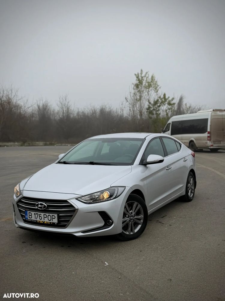 Hyundai Elantra 1.6 MPi Highway - 1