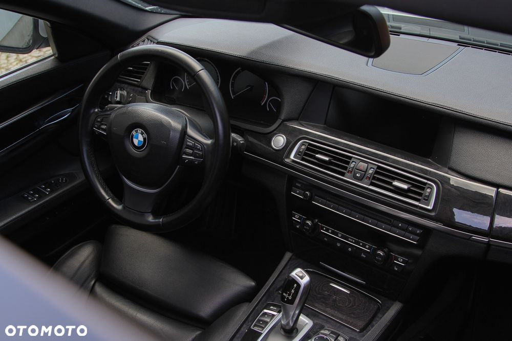BMW Seria 7 730d - 10