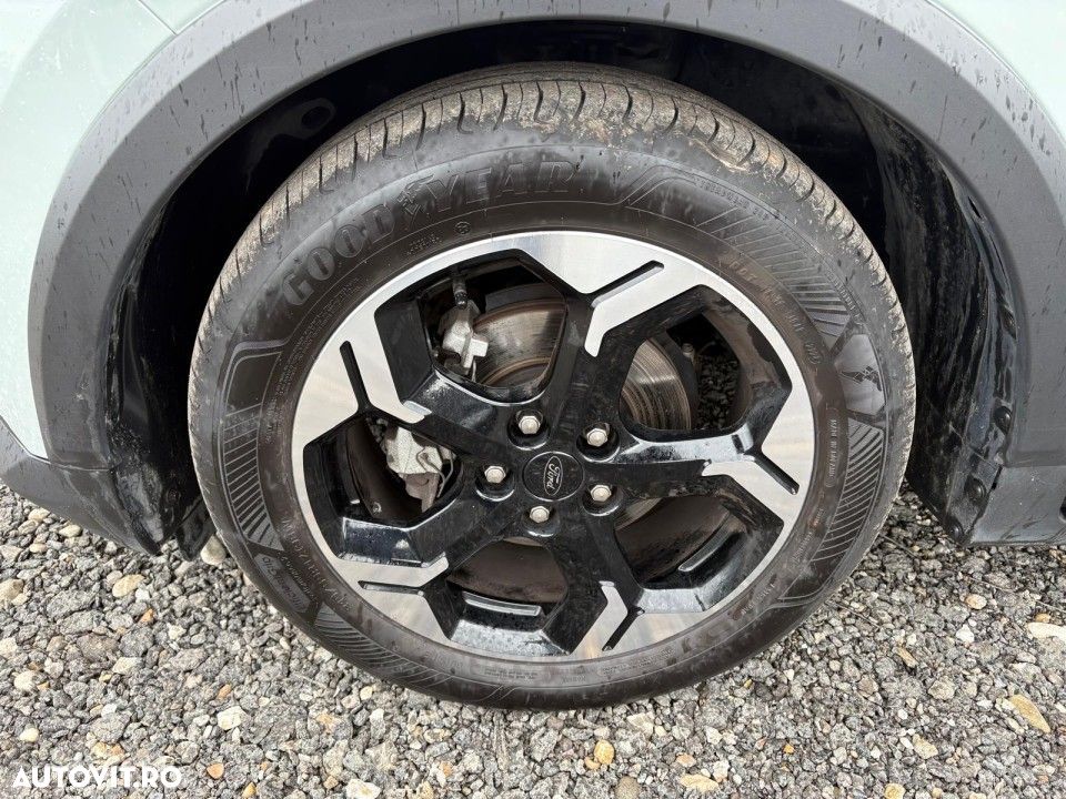 Ford Tourneo Courier - 15