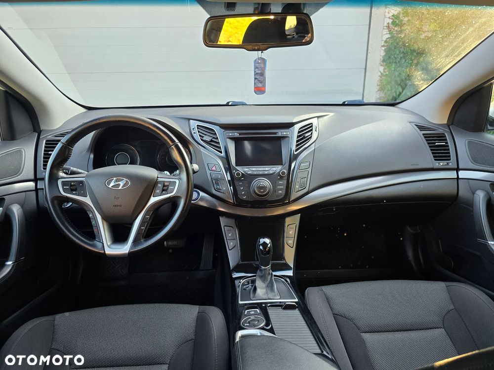 Hyundai i40 i40cw 1.7 CRDi Automatik Fifa World Cup Edition - 10