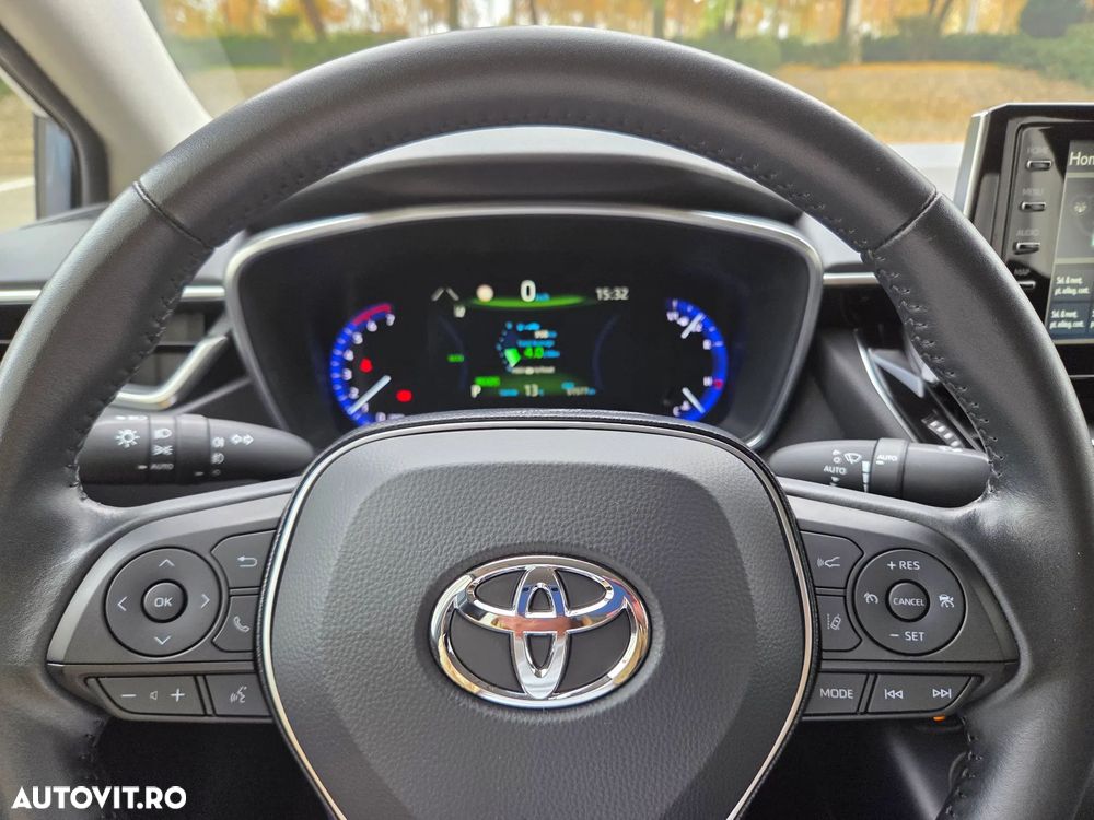 Toyota Corolla Sedan 1.8 HSD Dynamic - 20