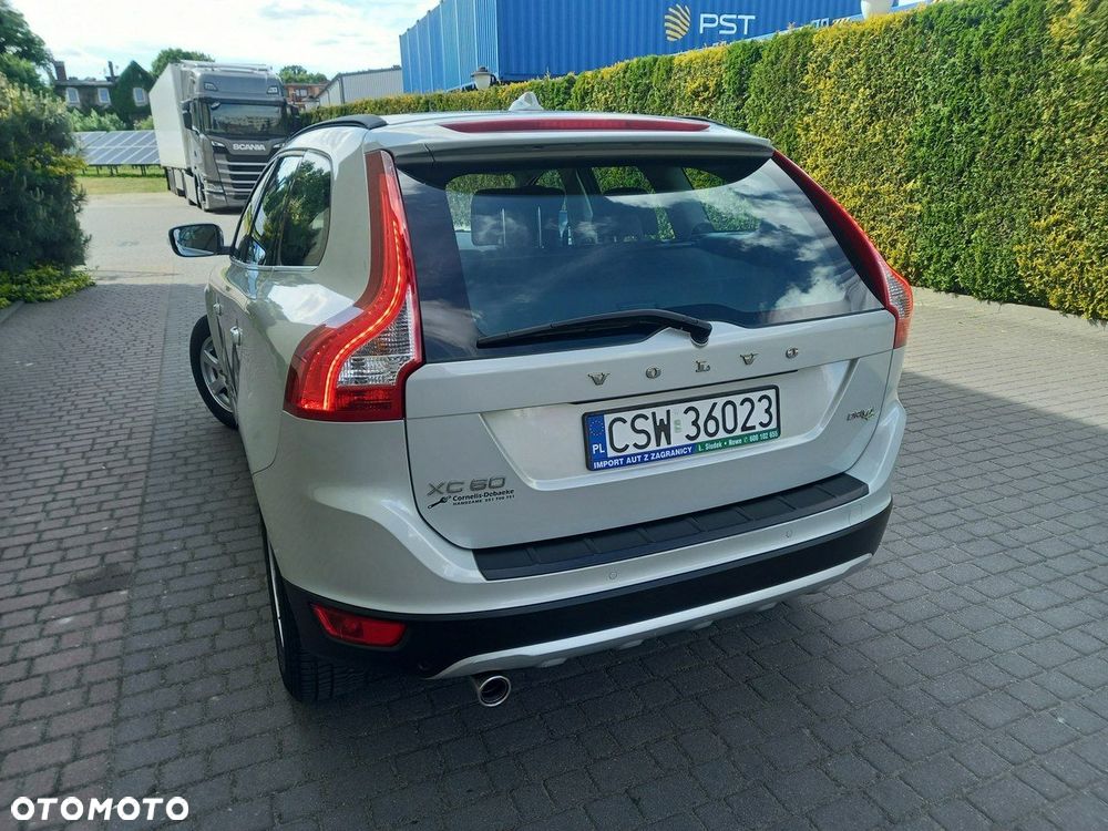 Volvo XC 60 DRIVe Momentum - 5