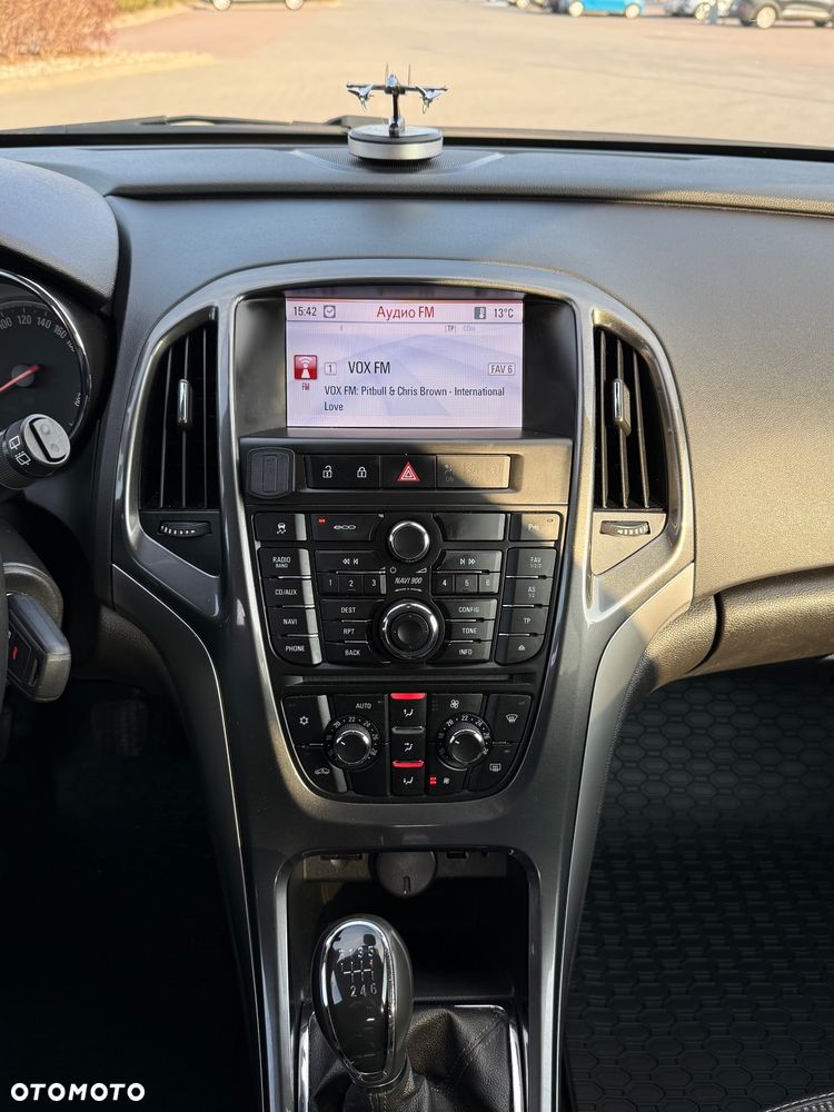 Opel Astra 1.7 CDTI DPF Cosmo - 10