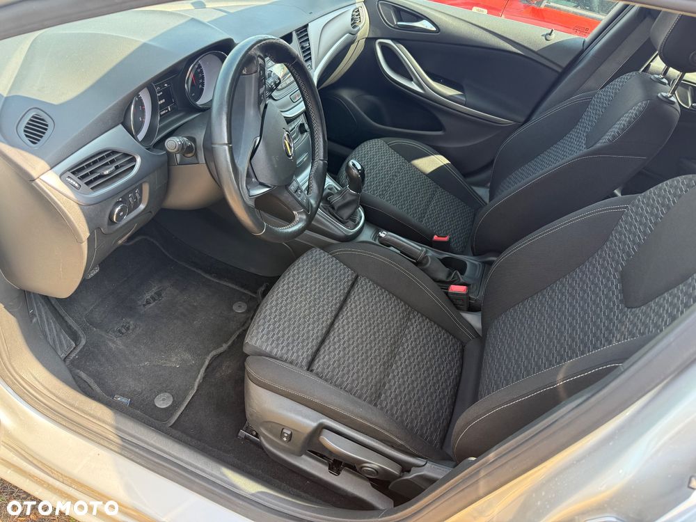 Opel Astra 1.4 Turbo Start/Stop Business - 8