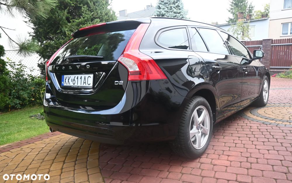 Volvo V60 D2 Drive-E Dynamic Edition (Kinetic) - 4