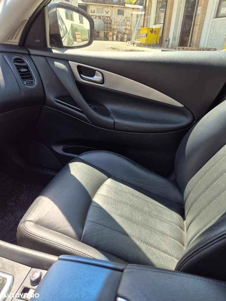 Infiniti EX 30 - 12