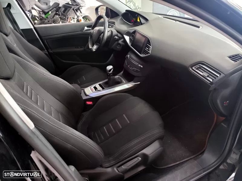 Peugeot 308 130 e-THP Stop & Start Allure - 5