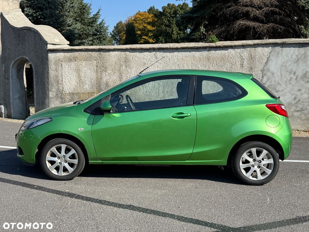 Mazda 2 - 4