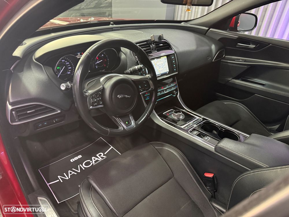 Jaguar XE E-Performance Aut. R-Sport - 17