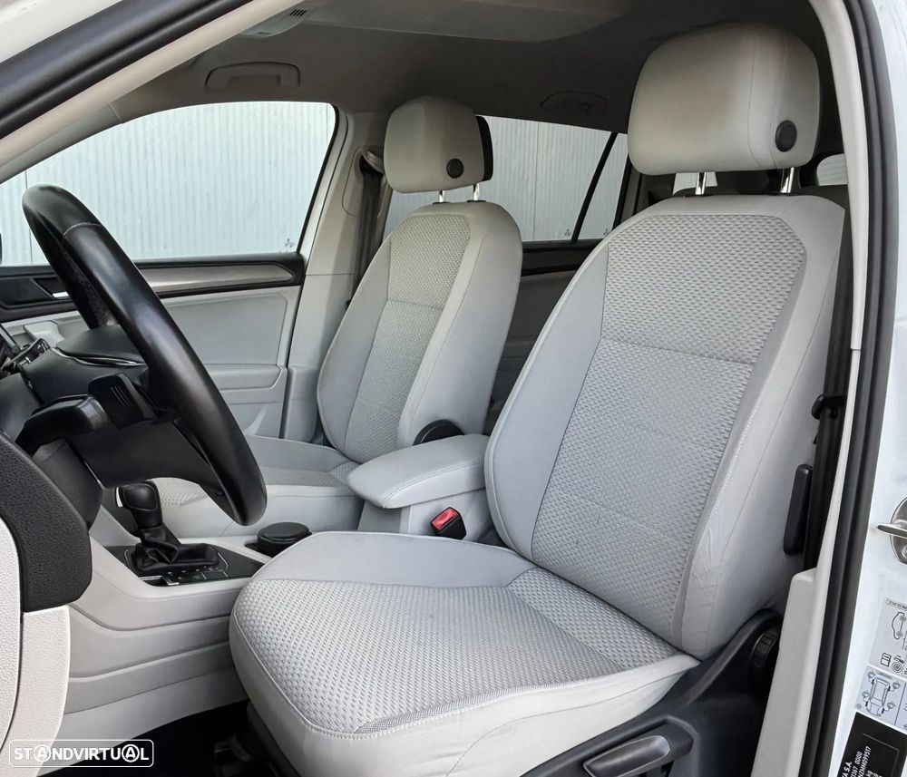 VW Tiguan Allspace 2.0 TDI Confortline DSG - 11