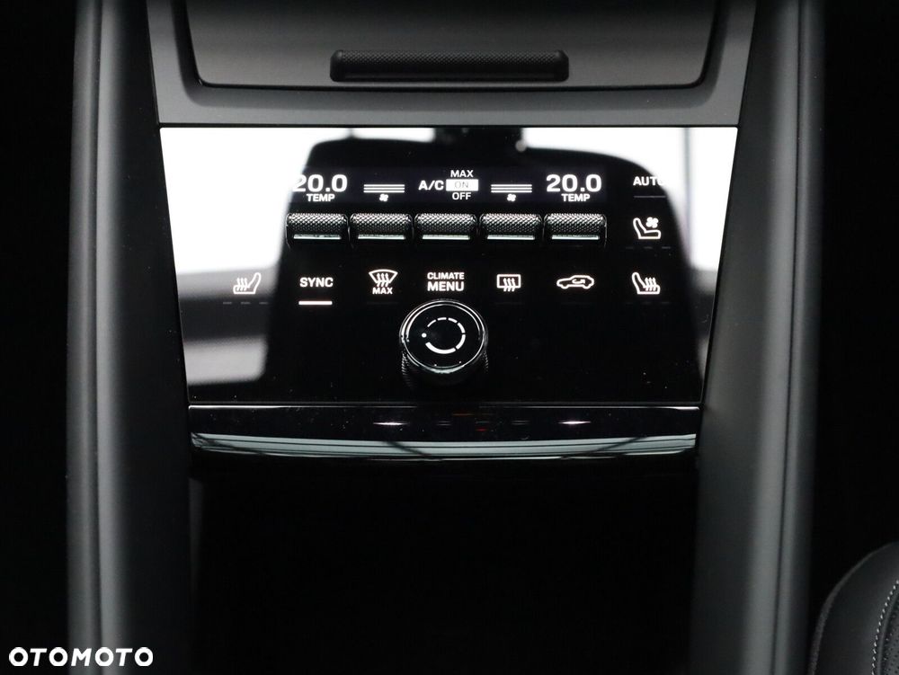 Porsche Macan - 22